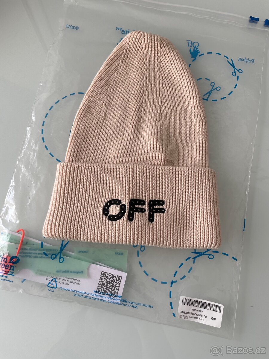 Off-White zimní čepice