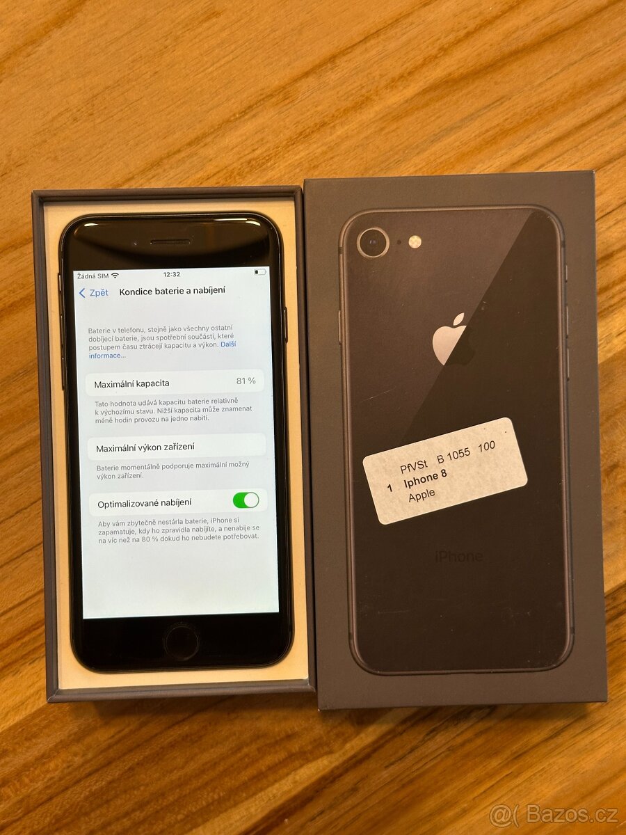Apple iPhone 8 64GB černý + krabička, bat. 81%