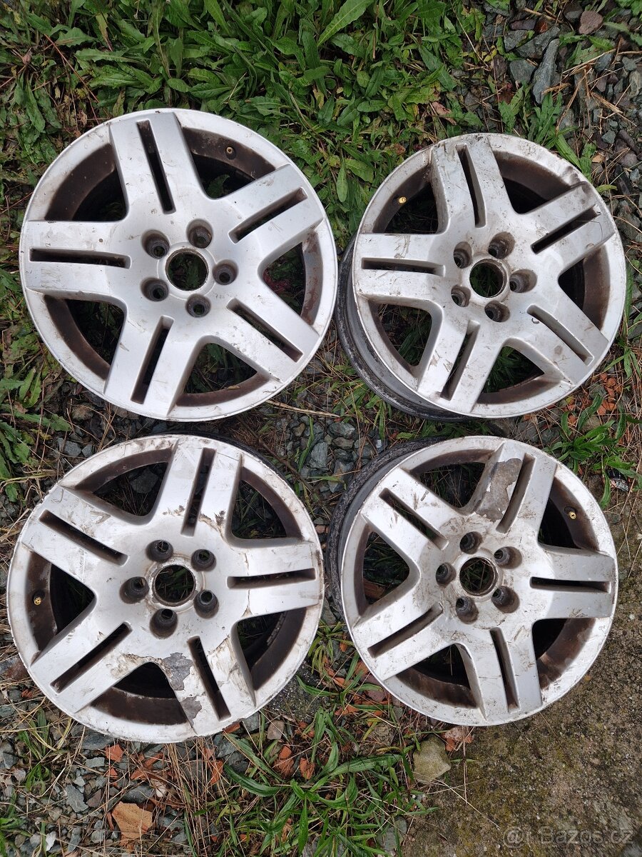 Volkswagen Gorf Bora BBS alu 15 palců ET38 5/100