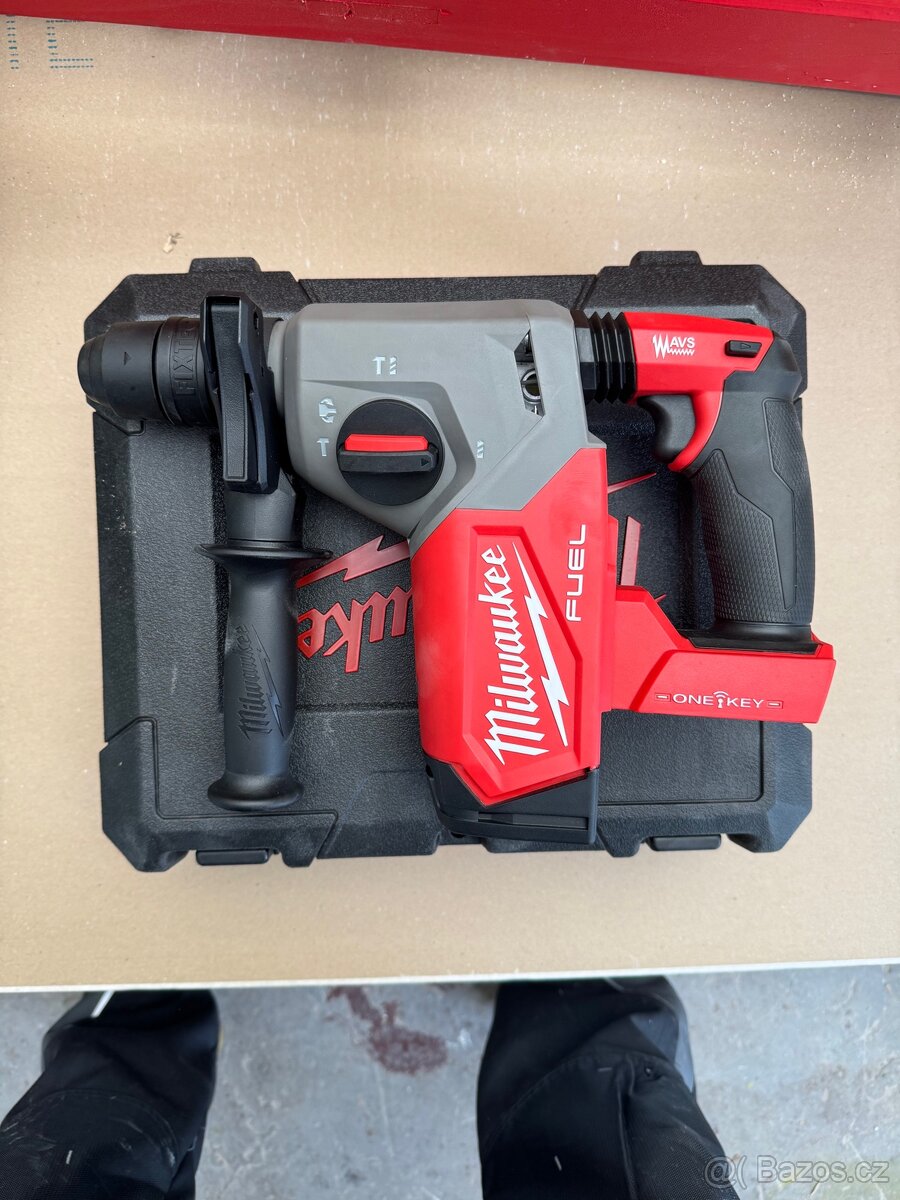 MILWAUKEE M18FHX-0 aku kombinované kladivo