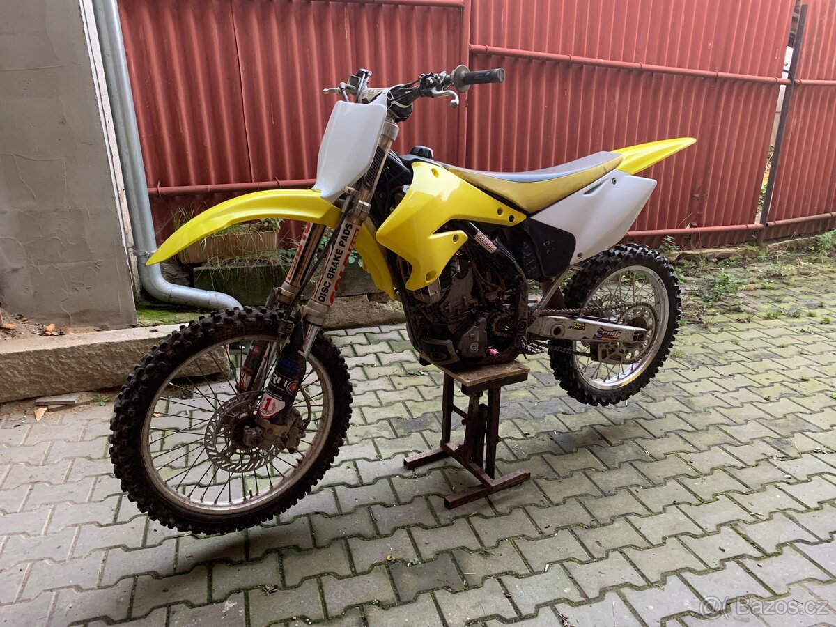 Suzuki rmz 250