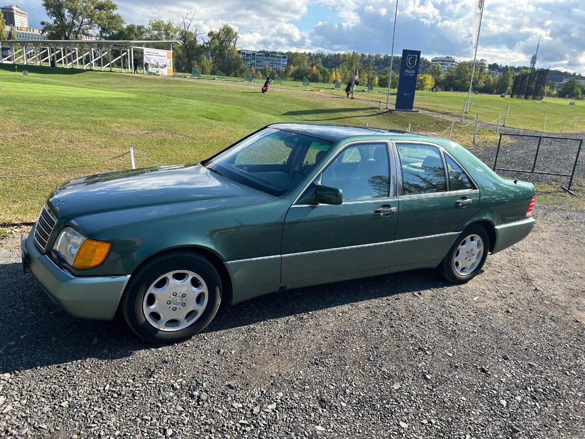 Mercedes-Benz S300