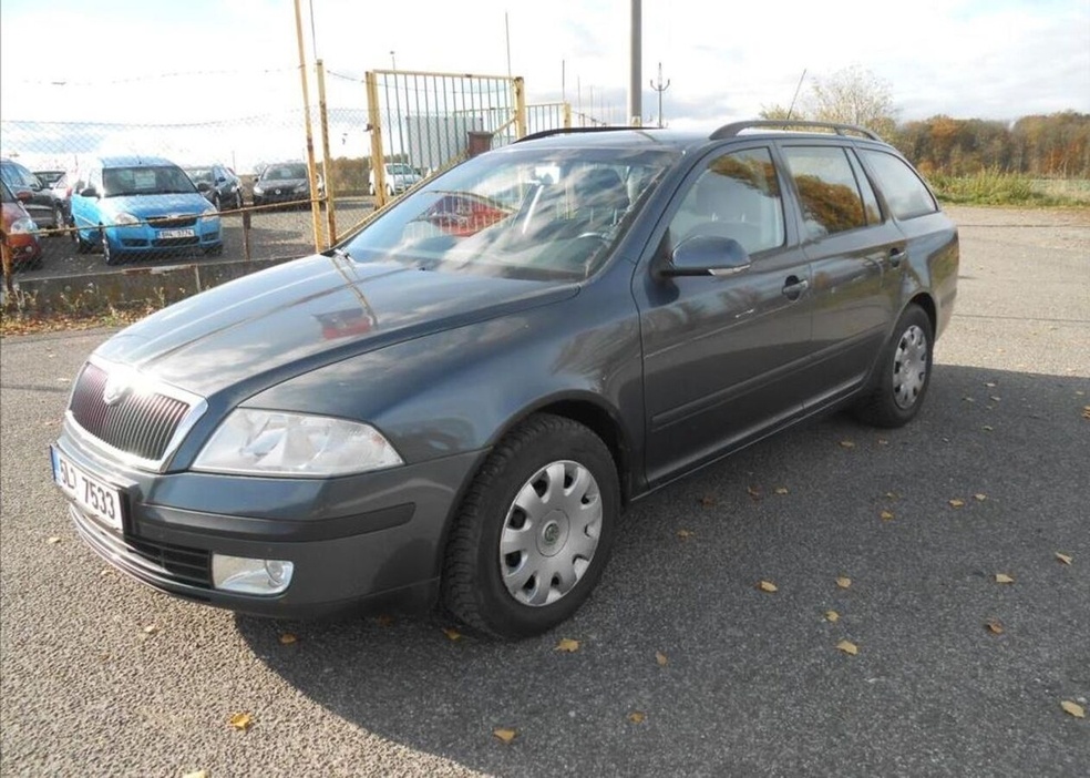 Škoda Octavia 1,9 TDI 77 kW Serviska nafta