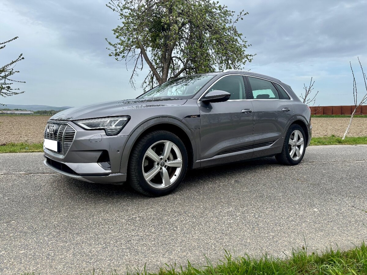 Elektromobil Audi E-Tron 50 Quattro launch Edition 71kWh DPH
