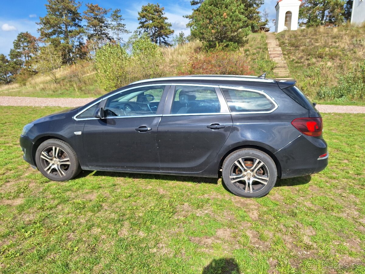 OPEL  ASTRA SPORTS TOURER