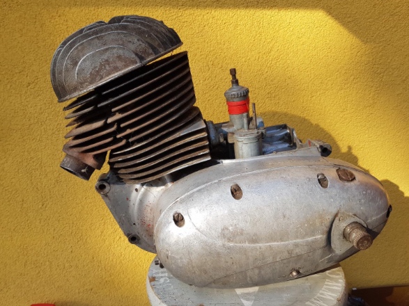 Koupím motor ČZ 175/450