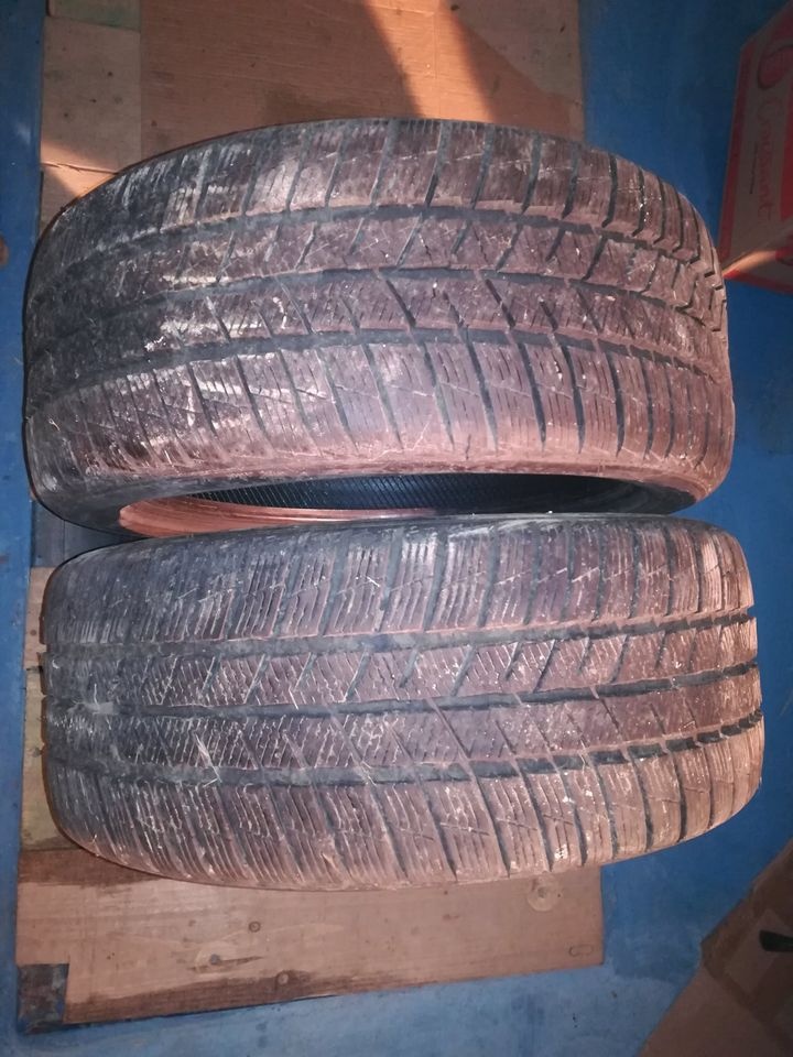 pneu zimni Barum 2ks 225/45r17 bocní dira v 1pneu