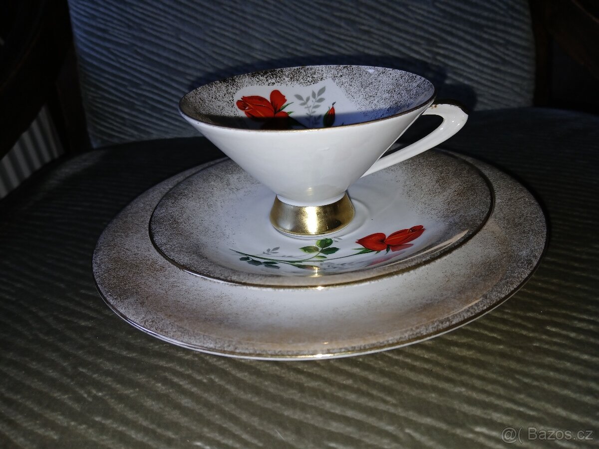 Velkolepé vintage trio kávy/čaje z porcelánové manufaktury O