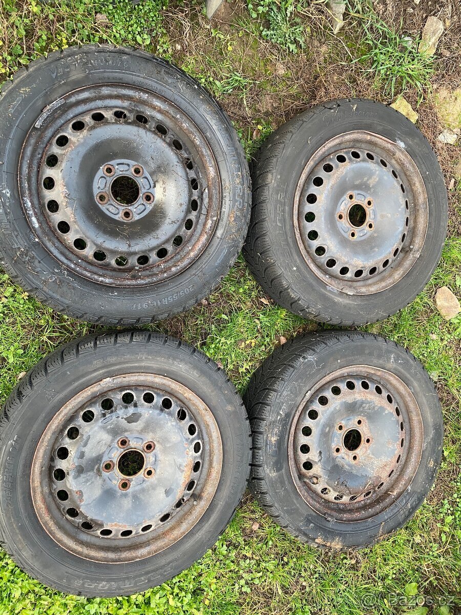 Plechové disky 16”5x108 Ford poklice a zimní pneu 205/55/R16