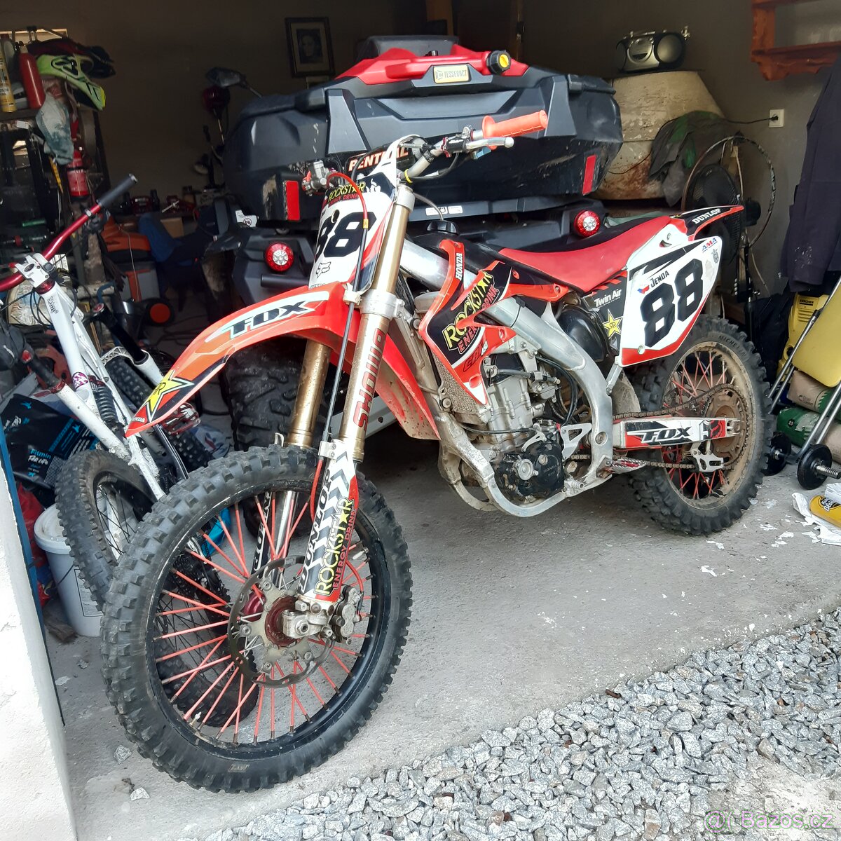 Honda CRF 450R  Vyměním za osobní vůz, případně čtyřkolku,