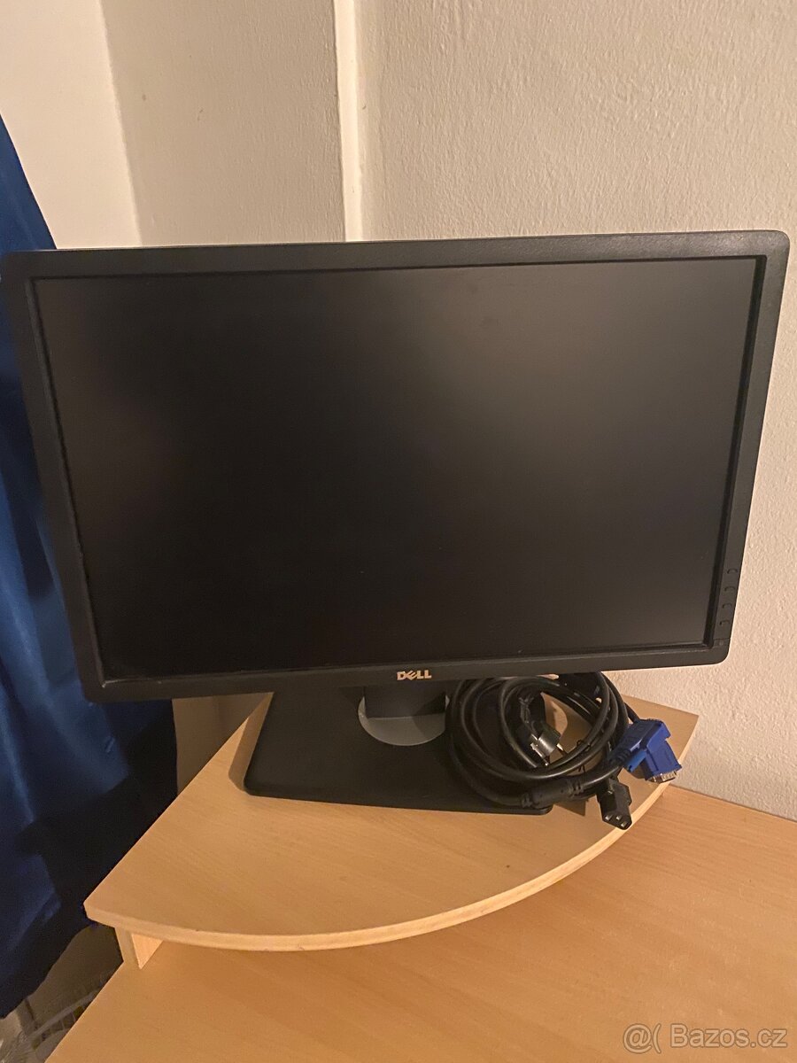 Nový monitor Dell 2213t