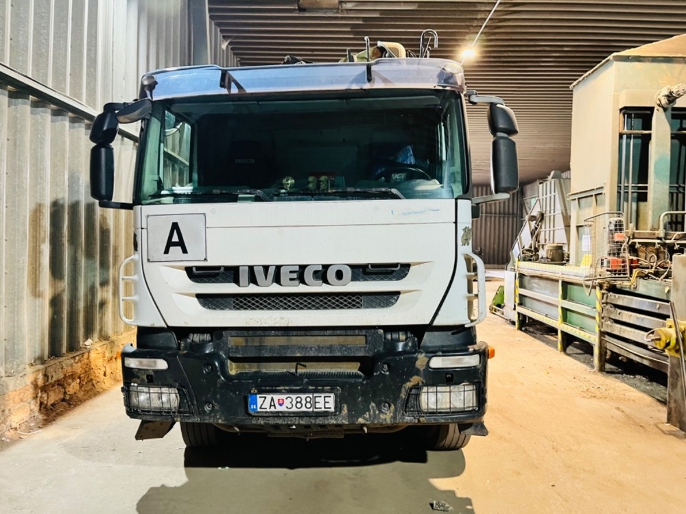 Prodám Iveco Trakker 260T450