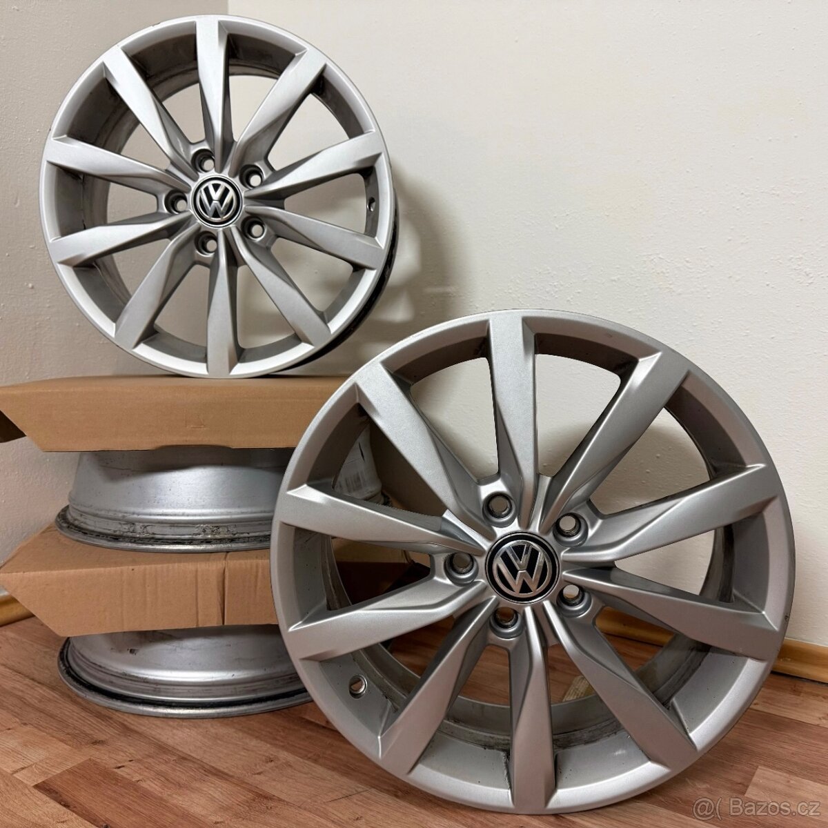 VW GOLF VII /ŠKODA OCTAVIA III 3 5x112 R17 ET48 6Jx17 57,1mm