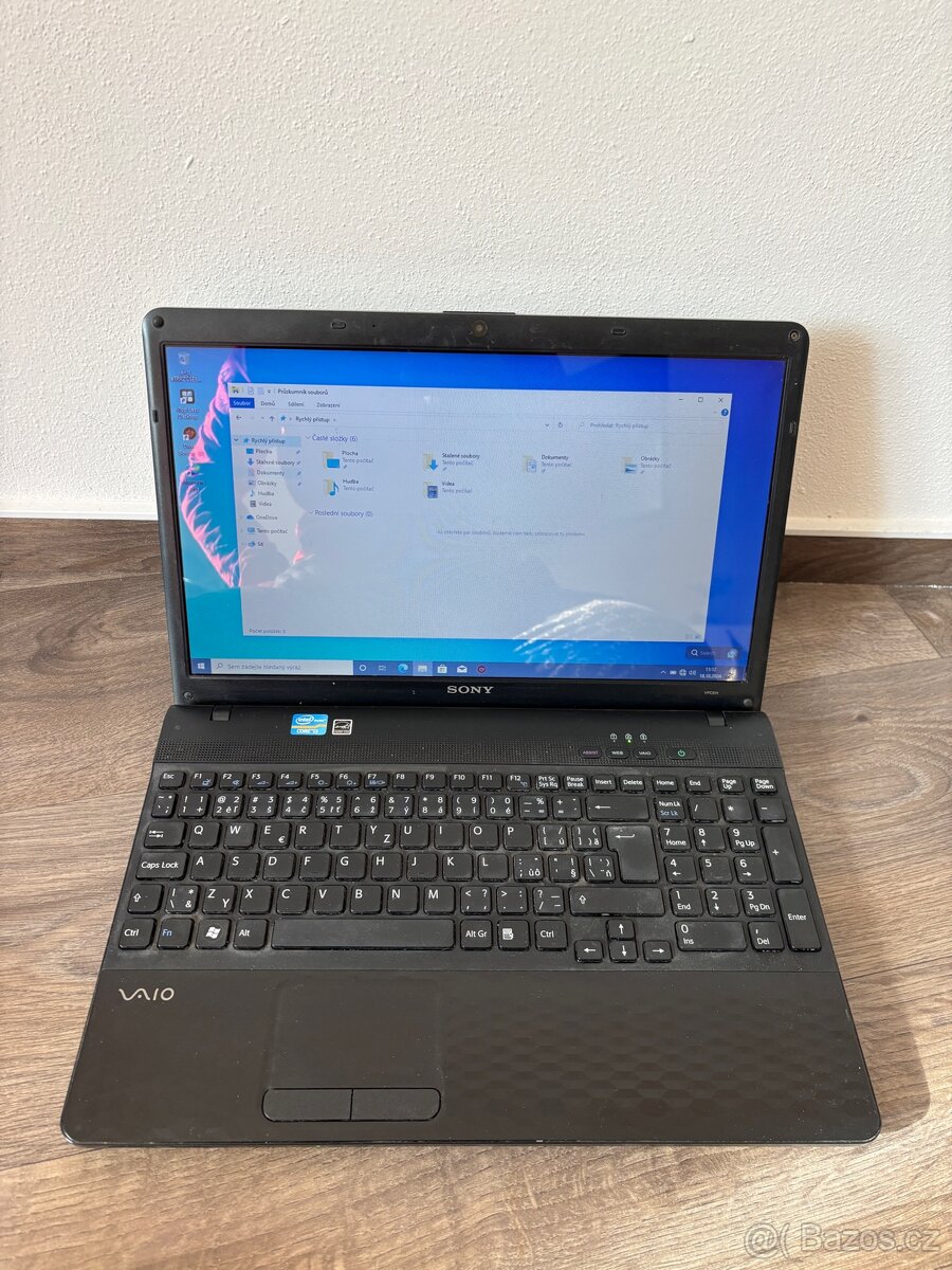 Notebook SONY VAIO i3/8GB/nvidia /1TB