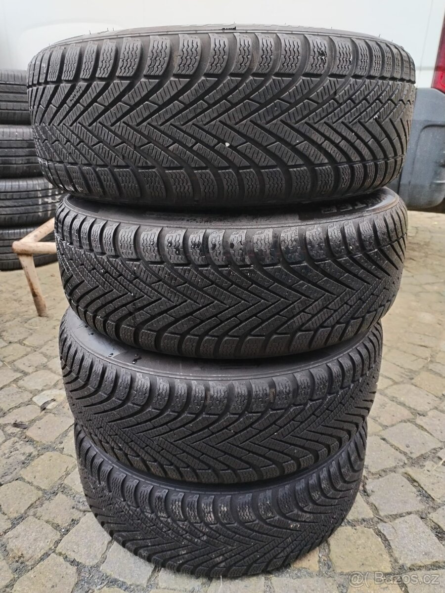 195/60/16 zimni pneu BRIDGESTONE a PIRELLI 195/60 R16