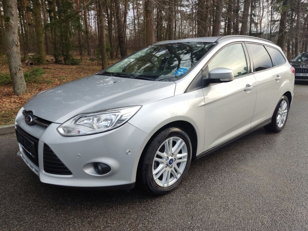 FORD FOCUS 1.0 i EcoBoost Titanium