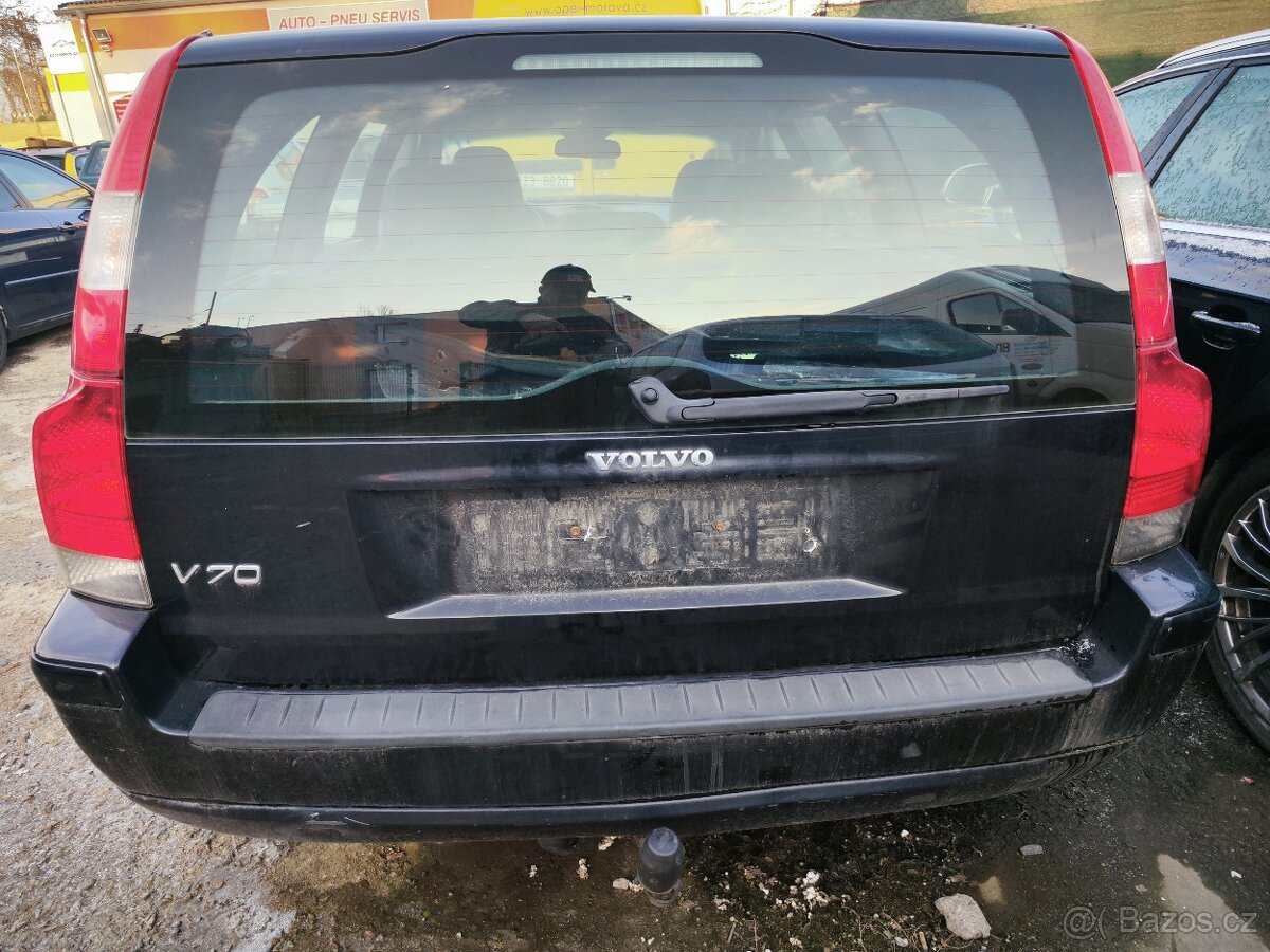 Volvo V70 D5 - havarované, CZ doklady