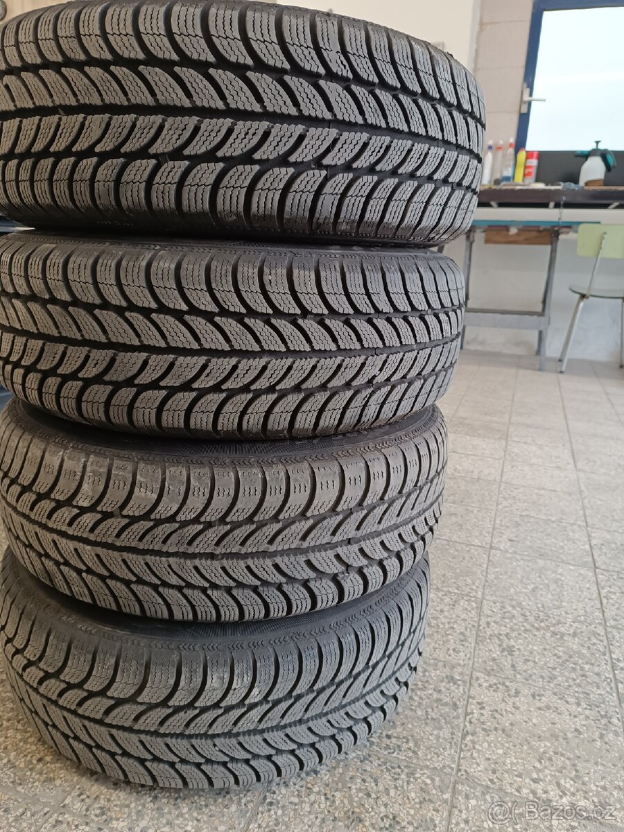 Zimní kola 195/65 R 15.