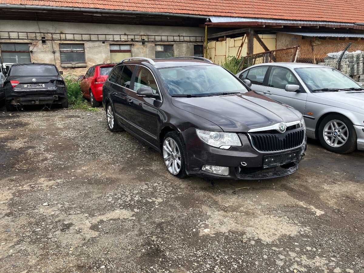 ŠKODA SUPERB II COMBI-2.0Tdi 103KW DSG-2011