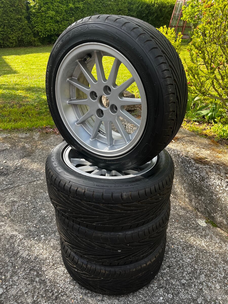 Alu kola Rh 4x108 r15 na letnich toyo proxes 195/50/15