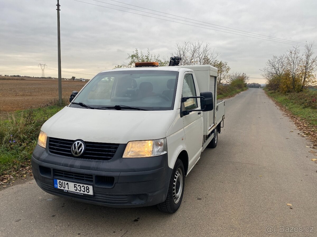 VOLKSWAGEN TRANSPORTER