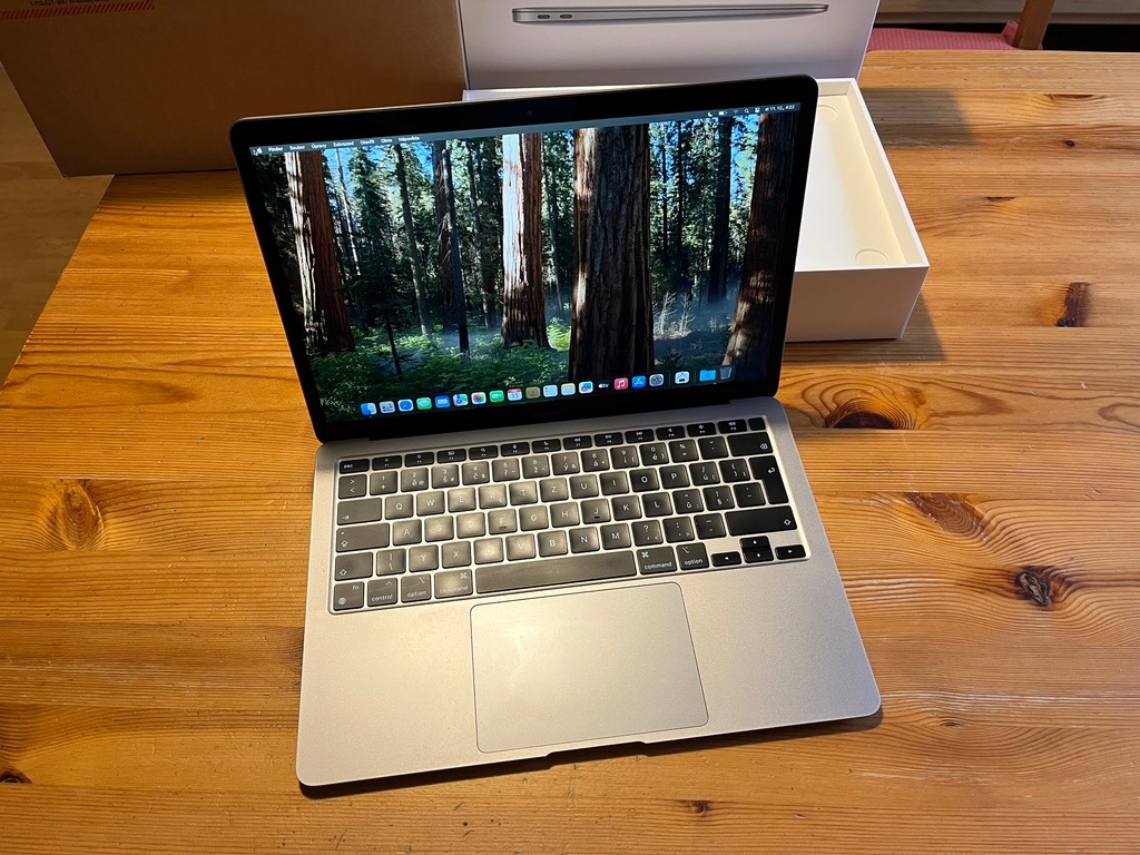 Macbook Air M1 13,3" CZ