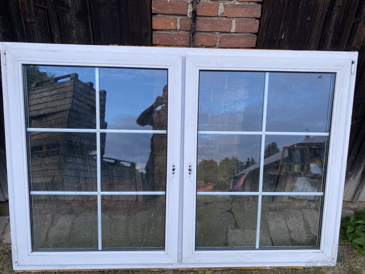 Použité plastové okno s rámem