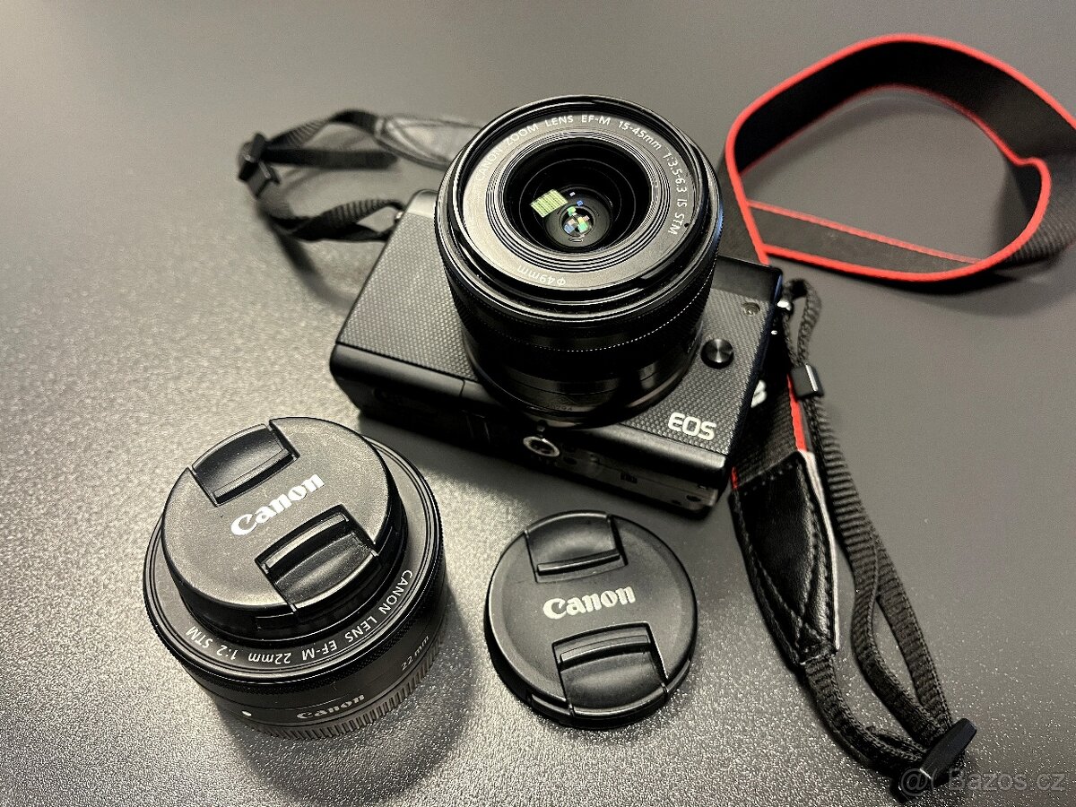 Fotoaparát Canon EOS M100 s dvěma objektivy