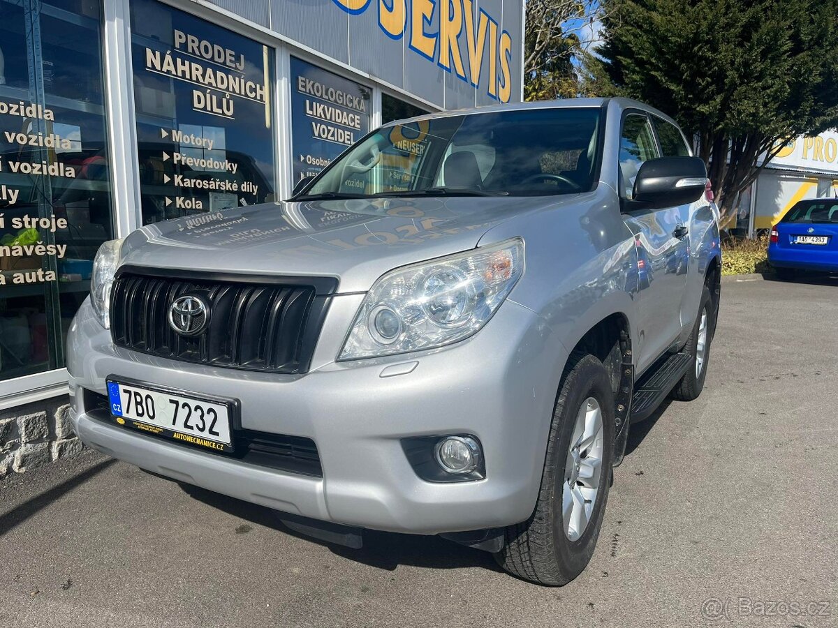 Prodám Toyota Land Cruiser 3,0 D J15TM 4X4 SERVIS TOYOTA