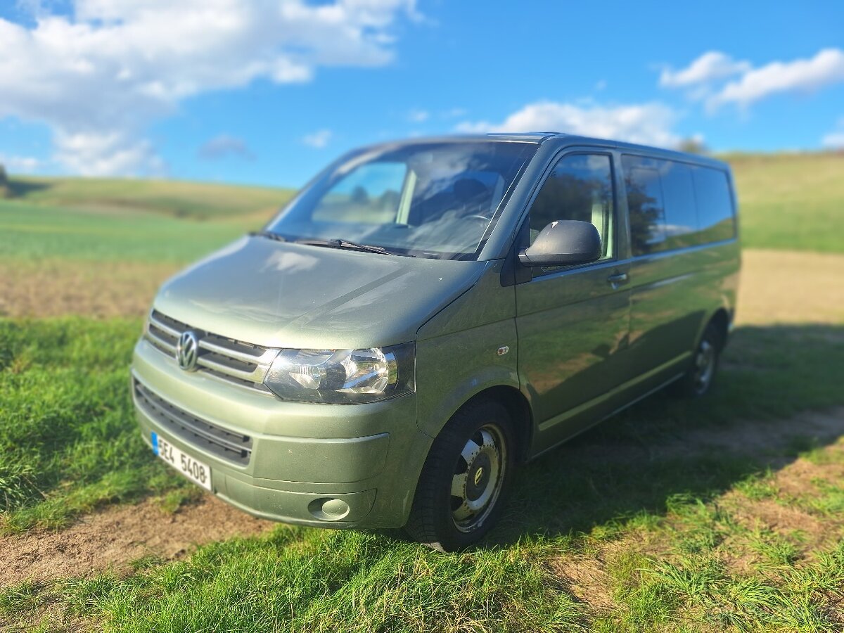 VW Caravelle T5