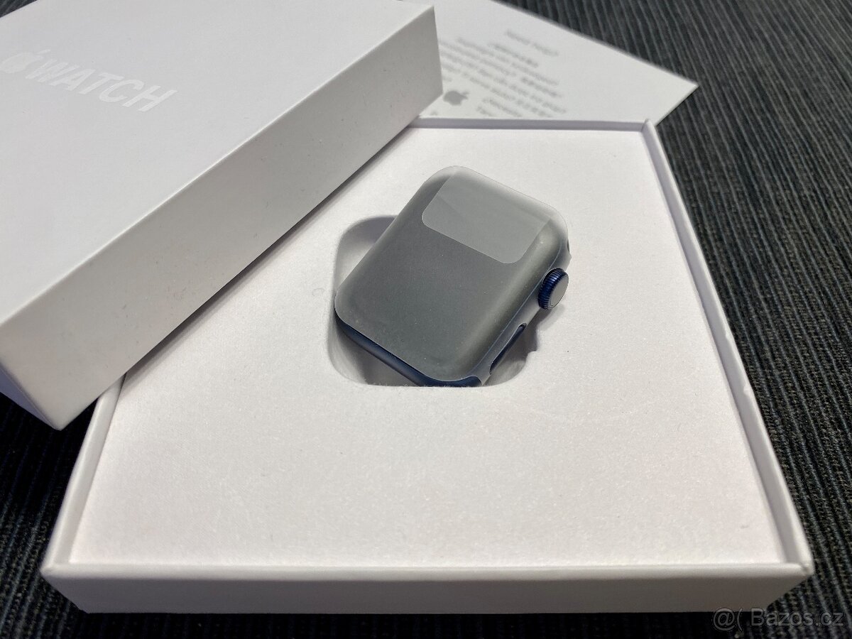 NOVÉ Apple Watch Series 6 Blue GPS 40mm