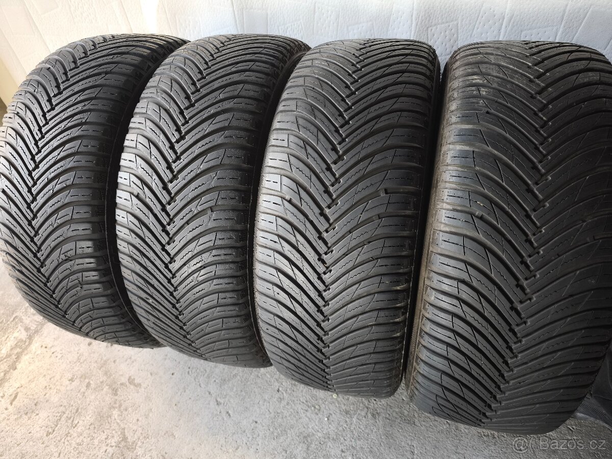 235/45 r19 celoroční pneumatiky