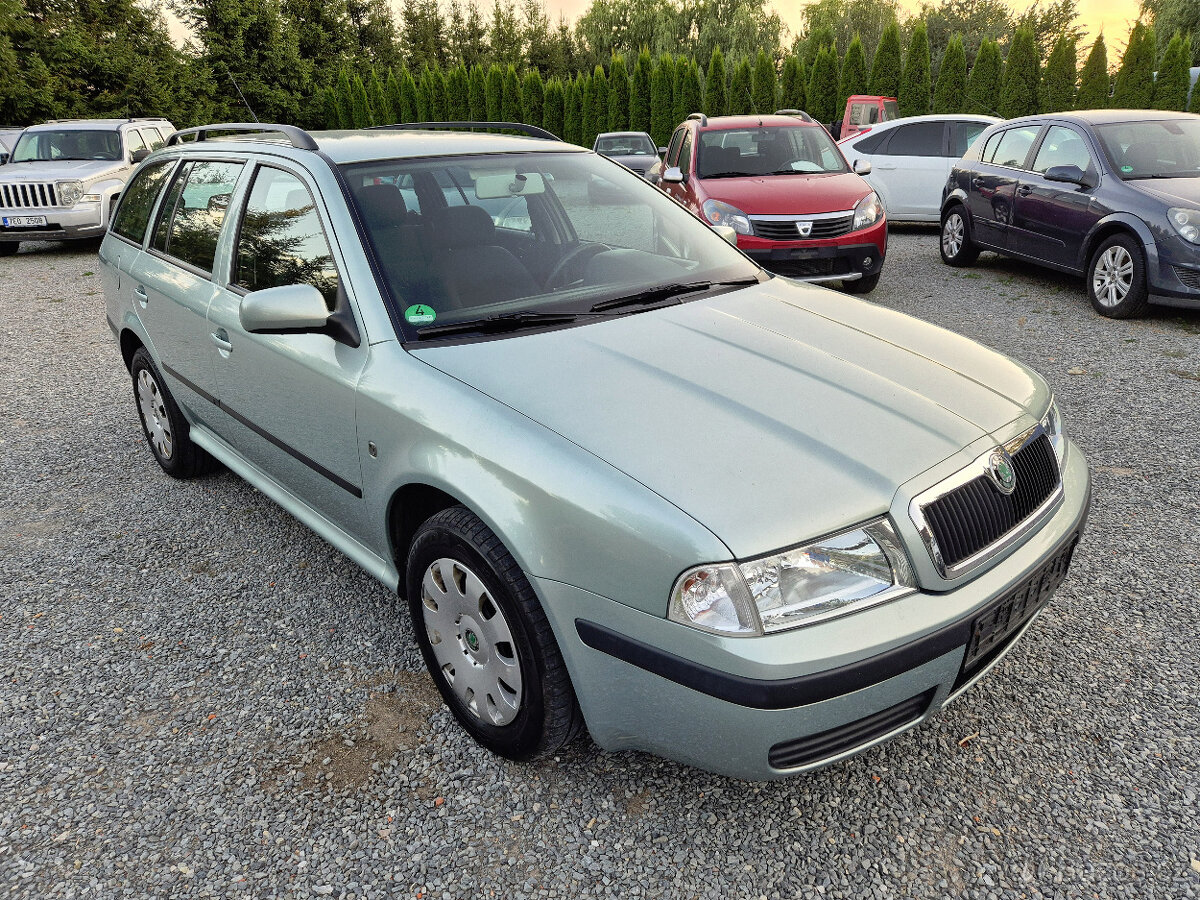 Škoda Octavia 1.6 TOUR Ambiente Combi