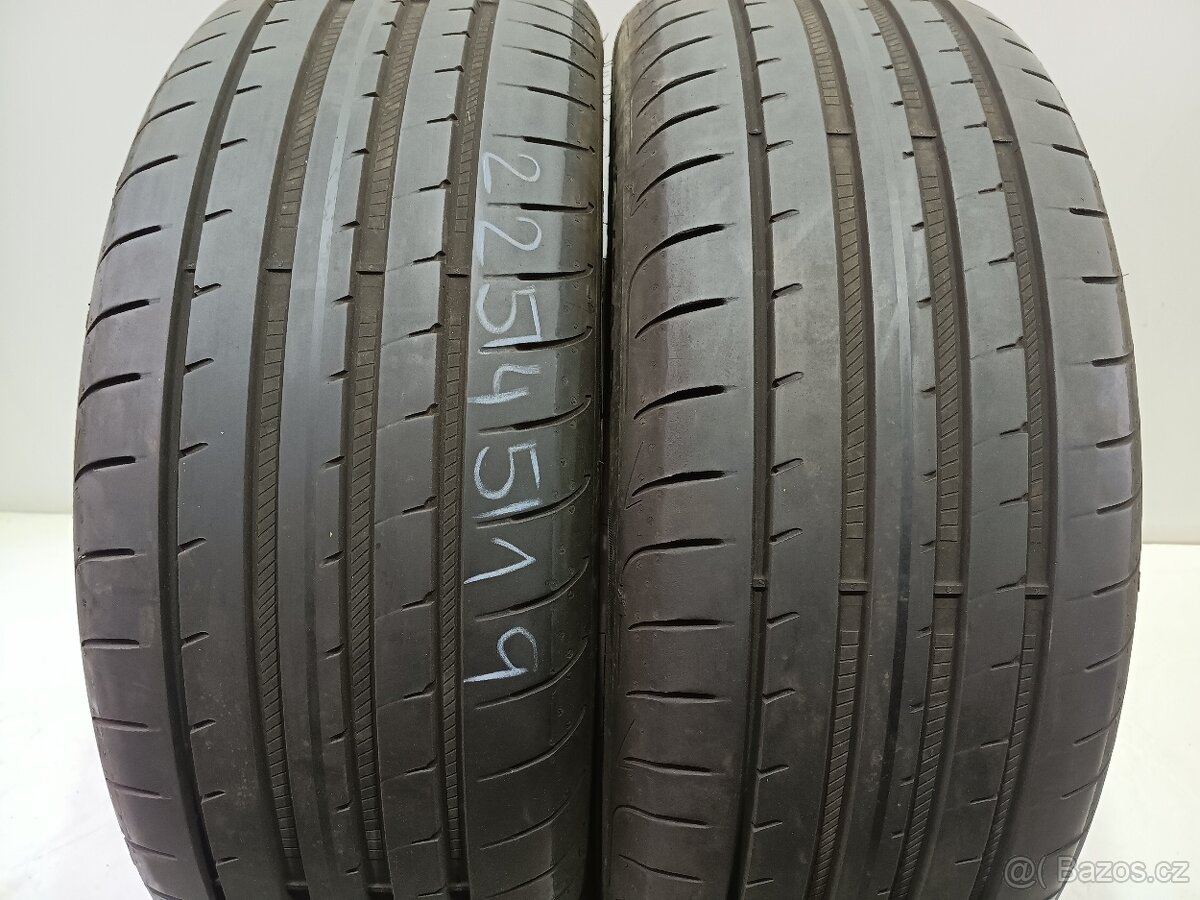 2ks letní pneu 225/45/19 GoodYear