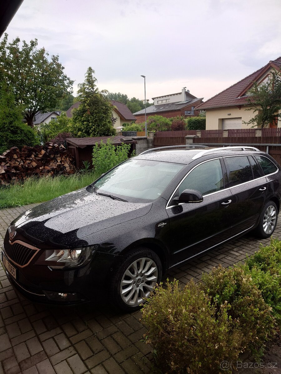 Superb 2 Facelift 2014 L&K 4x4 automat Panorama kůže 125KW