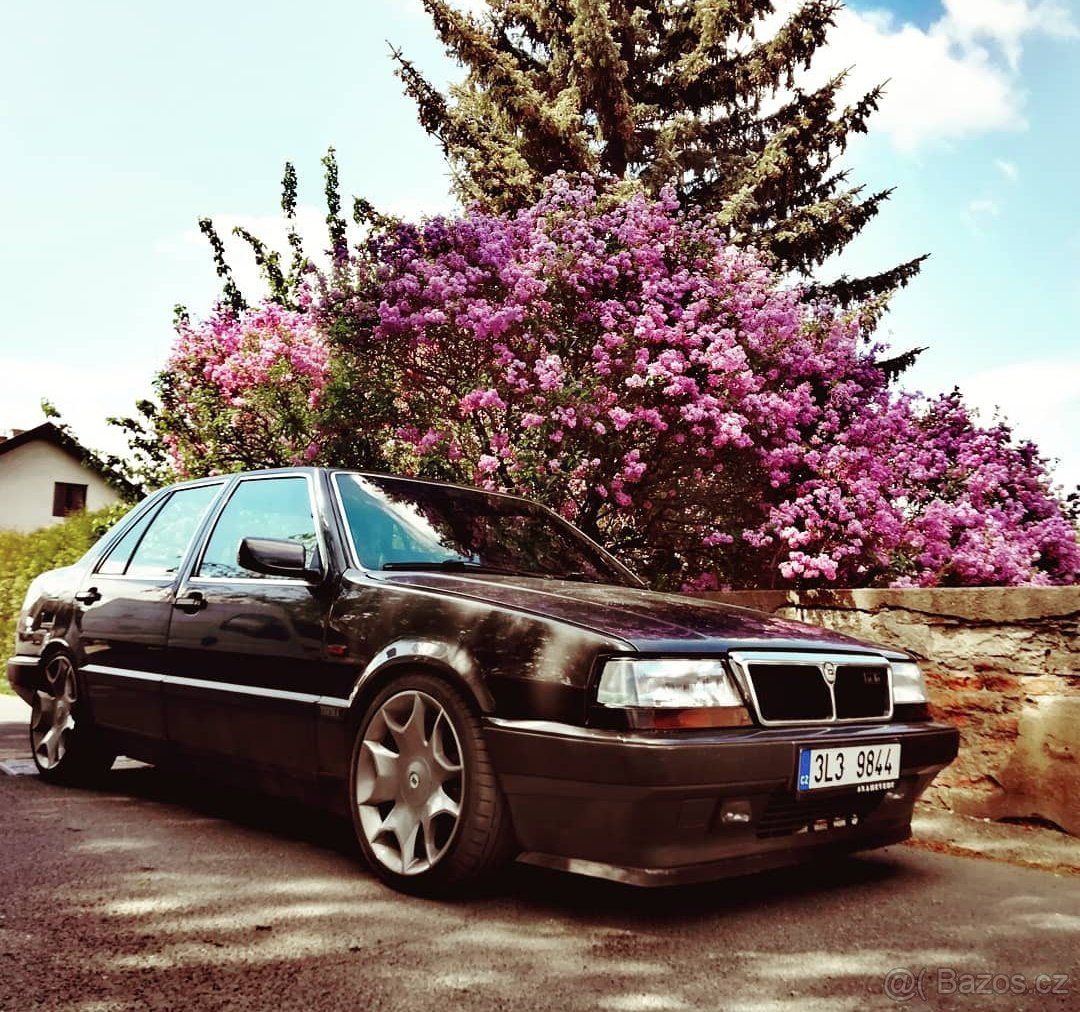 Lancia thema díly