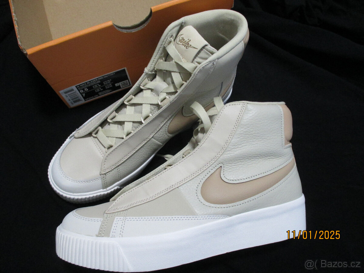 BOTY / TENISKY NIKE VEL 38,5 NOVÉ