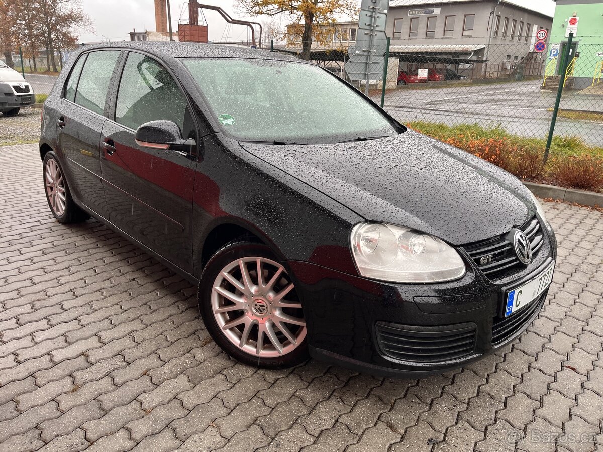 VOLKSWAGEN GOLF GT 1.4 125 kW - nestartuje