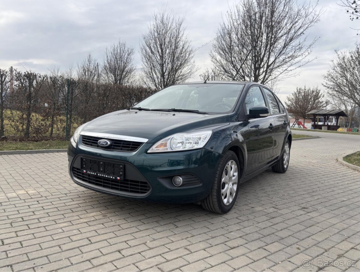 Ford Focus 1.6 74 kW Ambiente - benzín