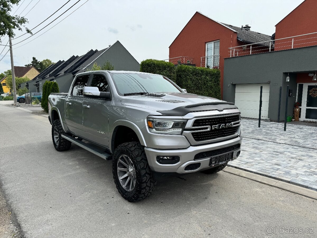 DODGE RAM LARAMIE ROUGH COUNTRY