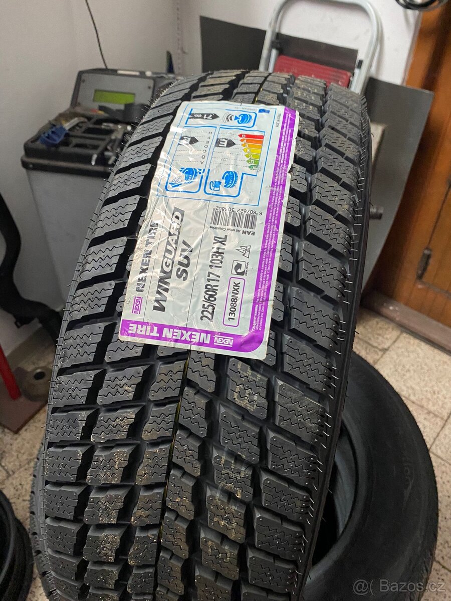 Pneu Nexen 225/60/R17 zimní