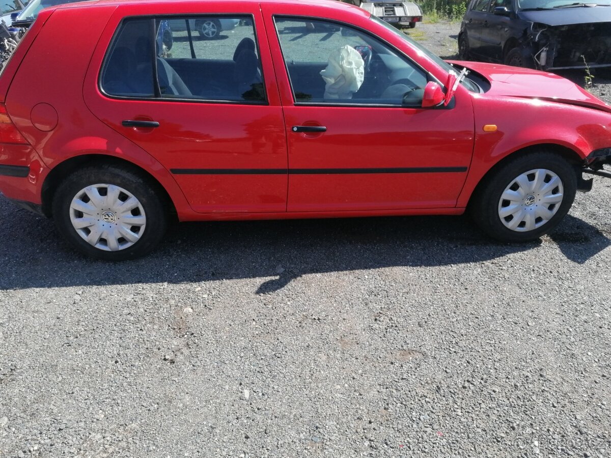 VW Golf, r.v. 1999, 1.4i, 55kw