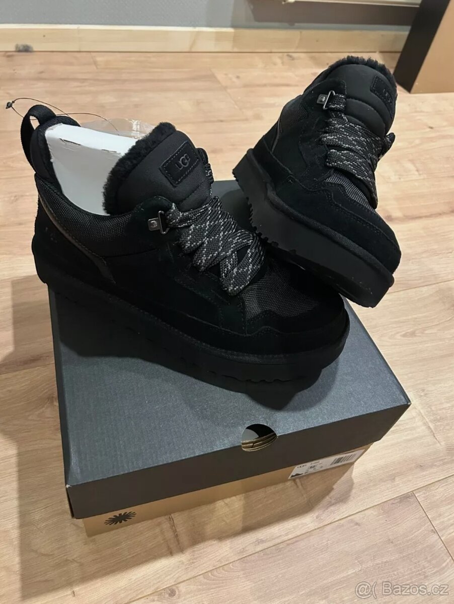 UGG lowmel black 40