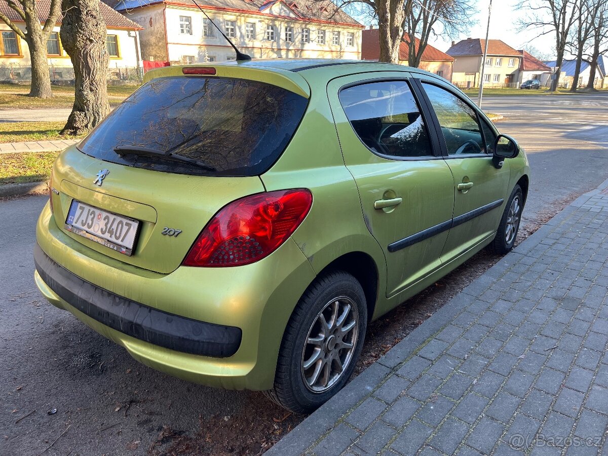 Peugeot 207