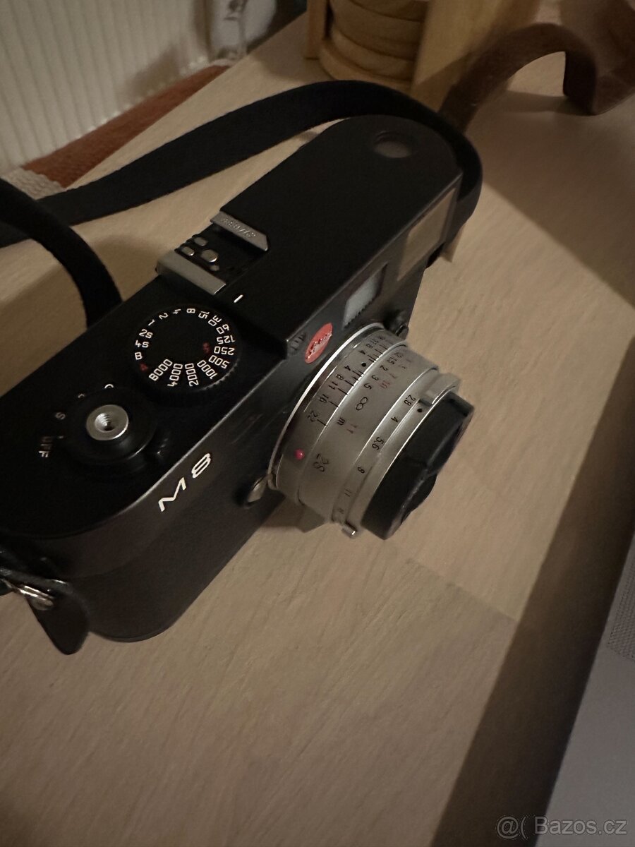 Leica M8