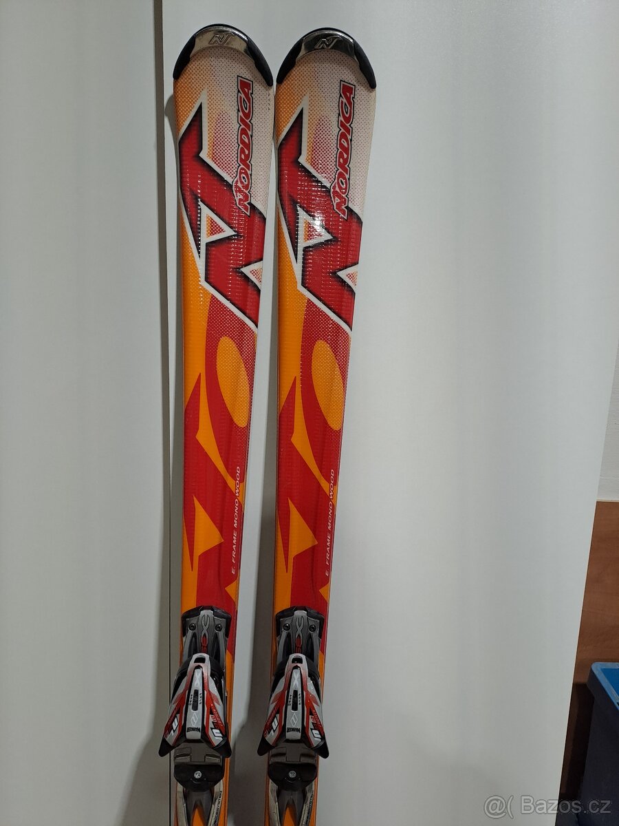 lyže nordica 164 cm