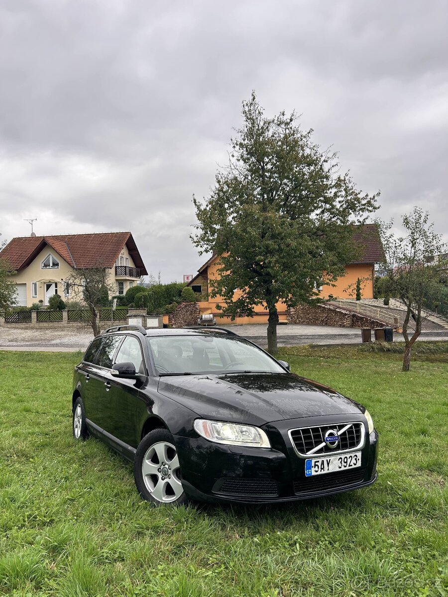 Volvo V70 III