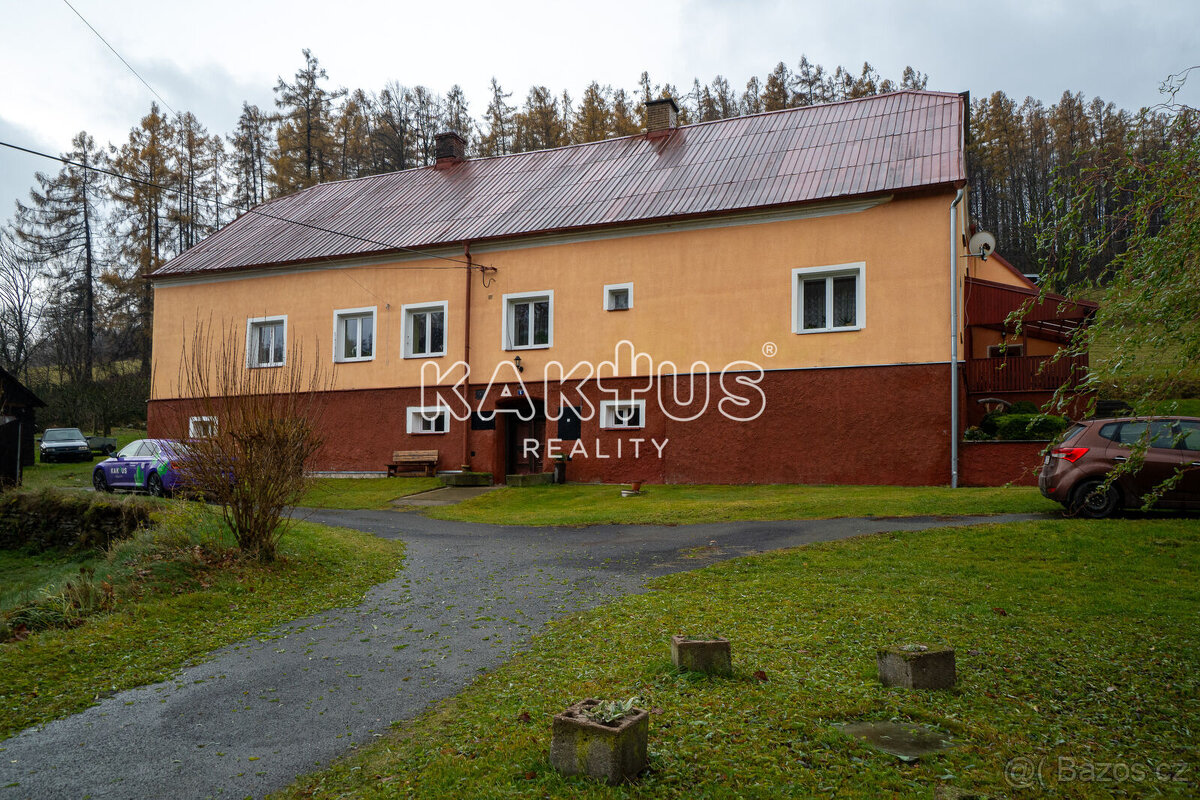 Prodej RD o dvou bytových jednotkách na ulici Staré Purkarti