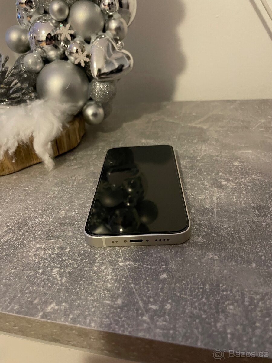 iPhone 13 mini bílý