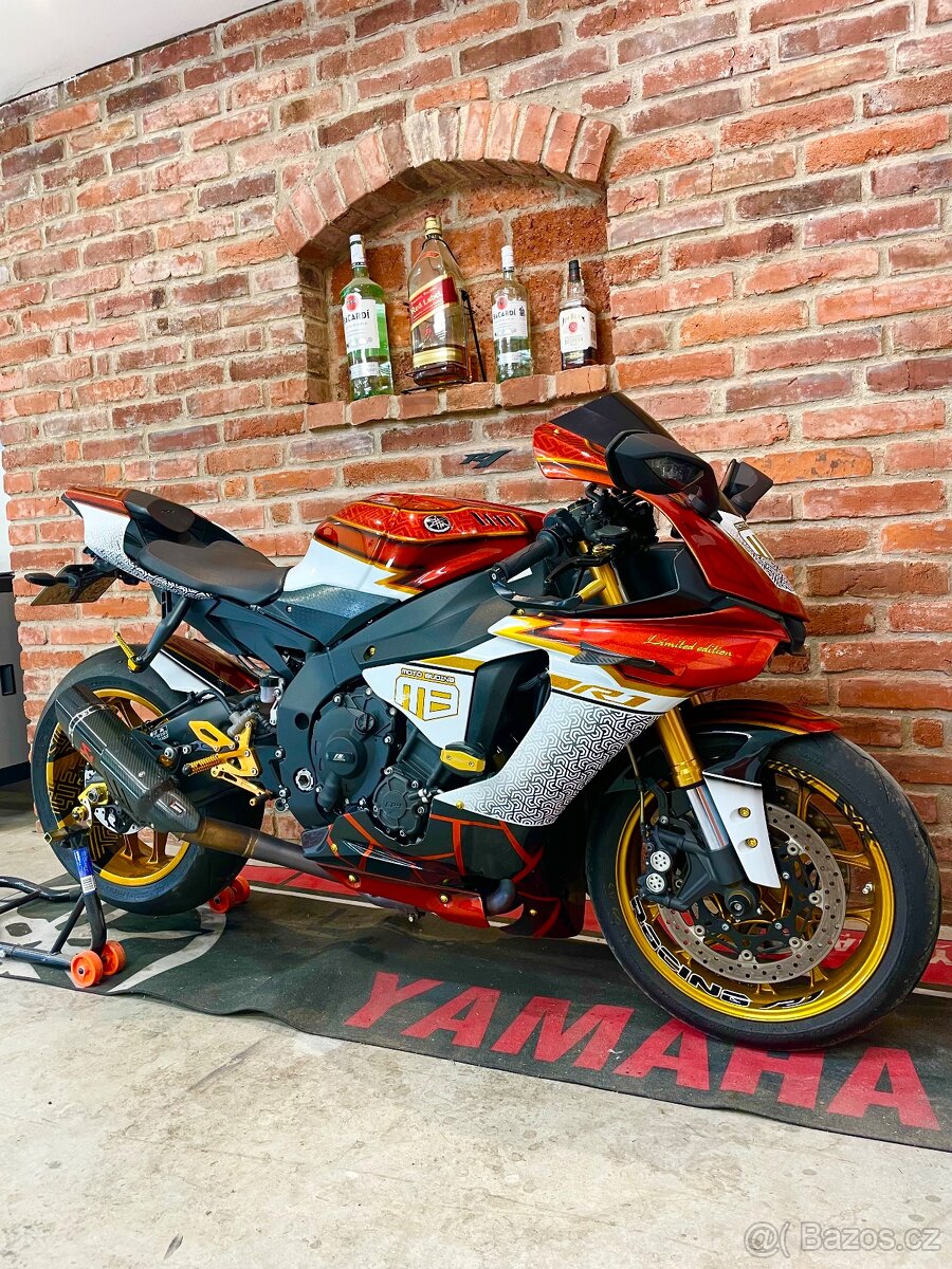 Yamaha R1